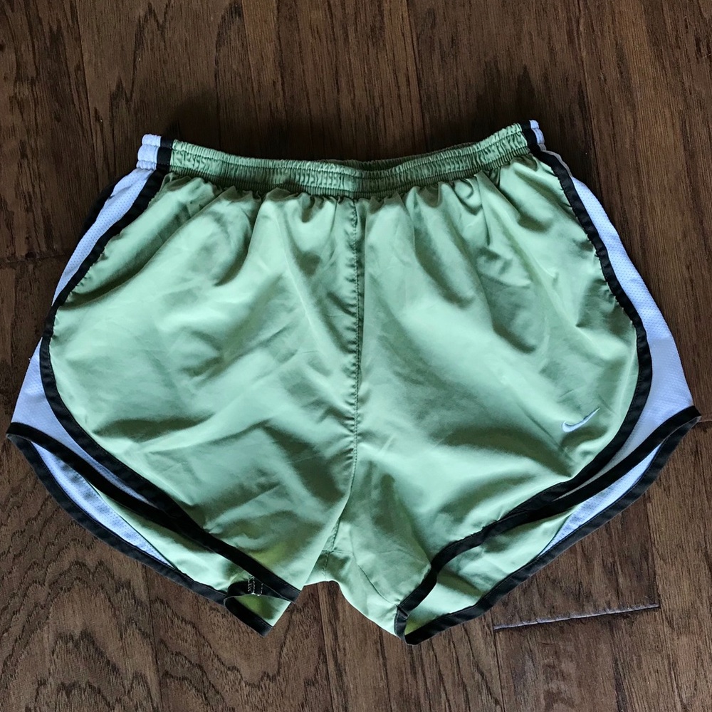 Nike Women’s Dry Tempo Shorts